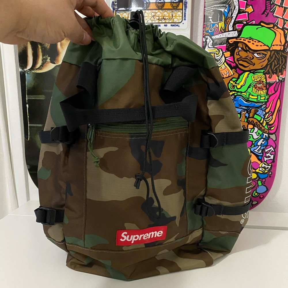 Supreme Tote